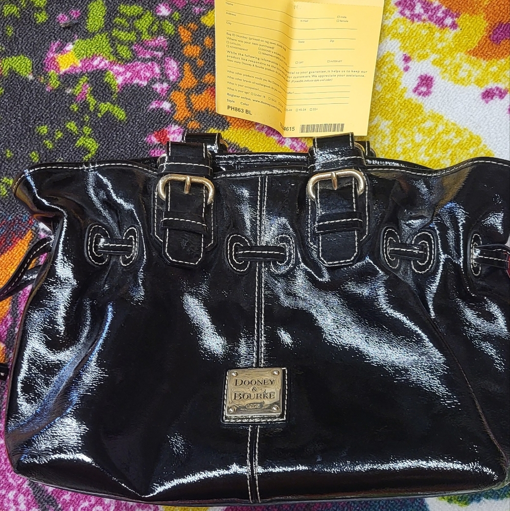 DOONEY & BOURKE 1975 Black Patent Chiara bag EUC
